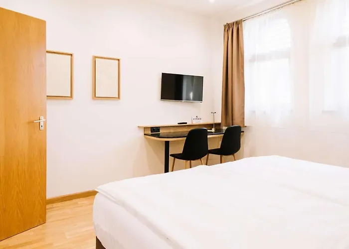 Diofa Πανσιόν Keszthely